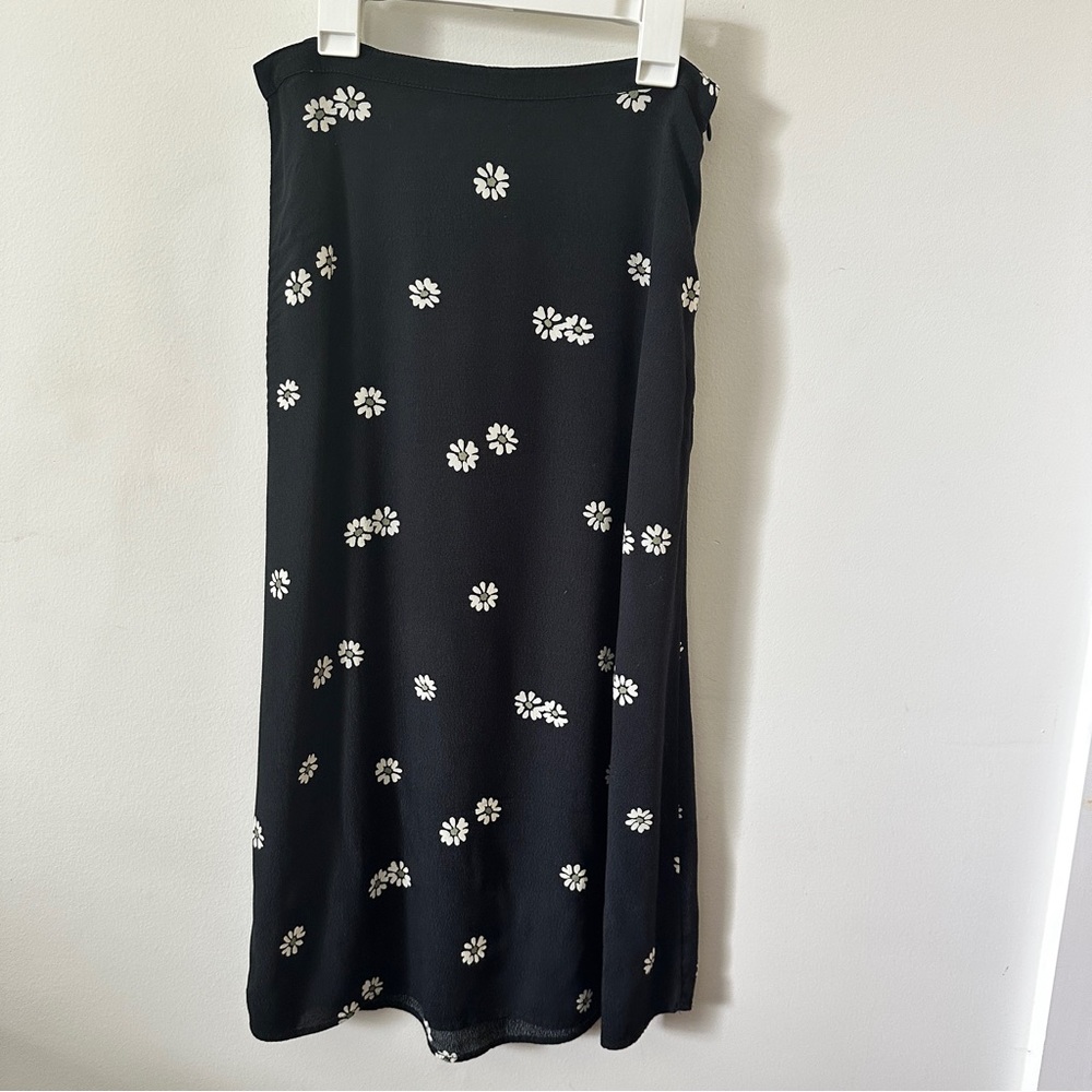 FREE ASSEMBLY | Women’s Black Floral Midi Skirt size Small